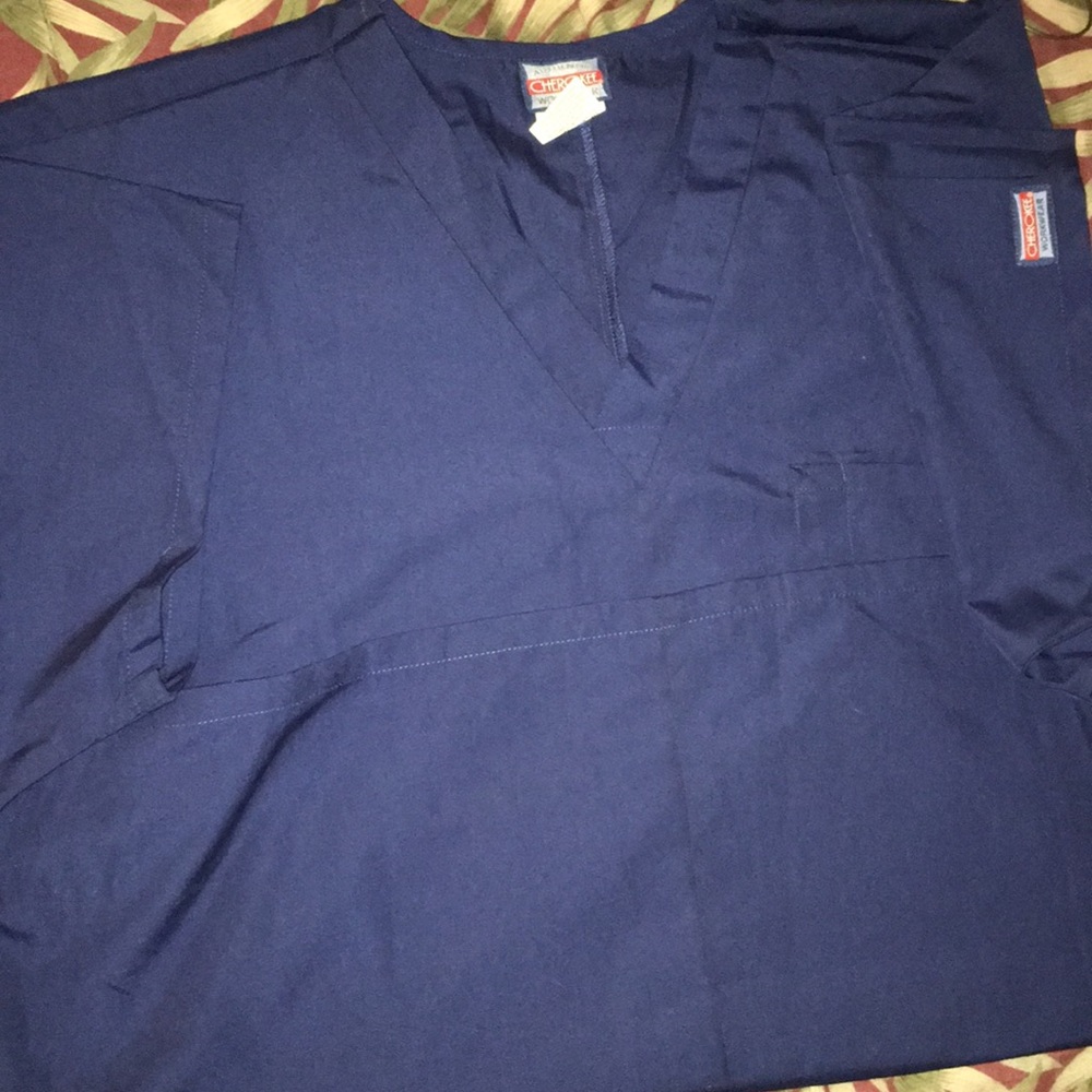 Cherokee Scrub Top